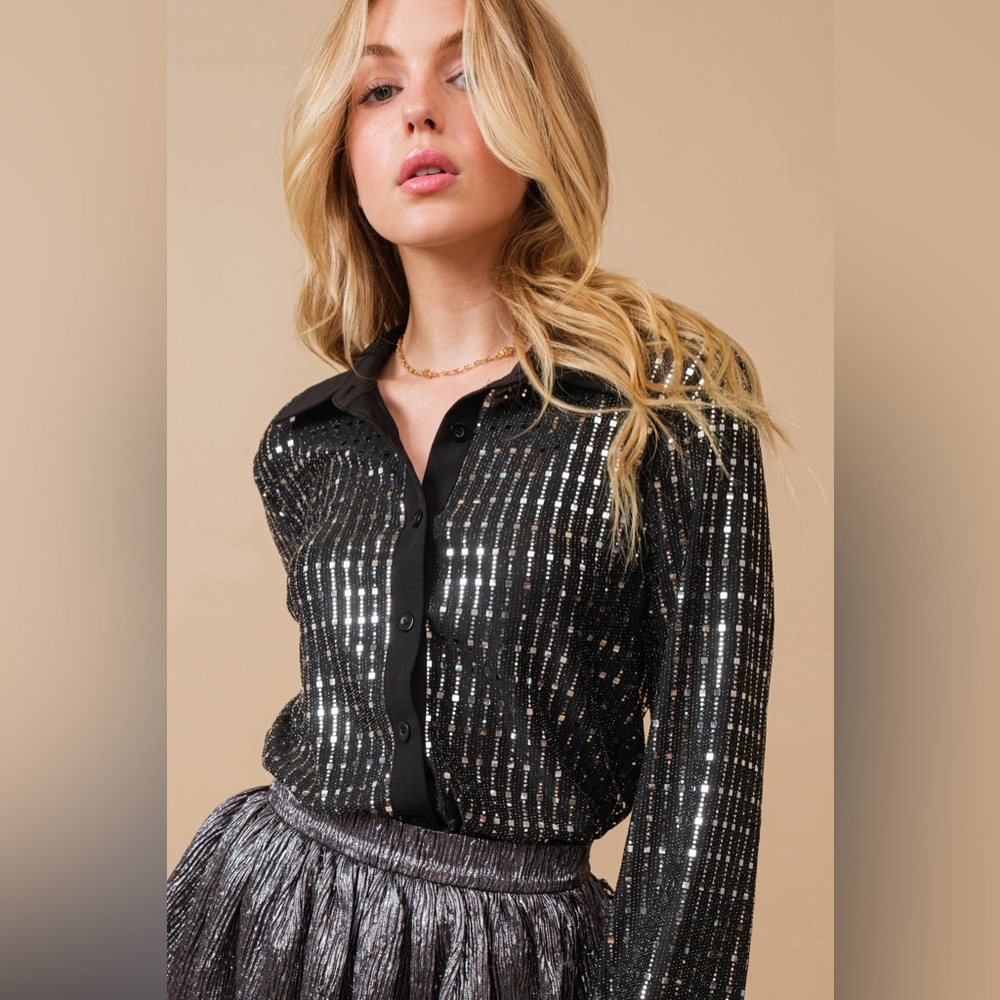 Girl Boss Glam Metallic Button Down Top in Black & Silver